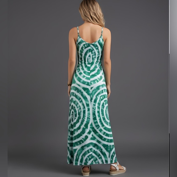 Graphic Print Maxi Cami Dress - Picture 4 of 7